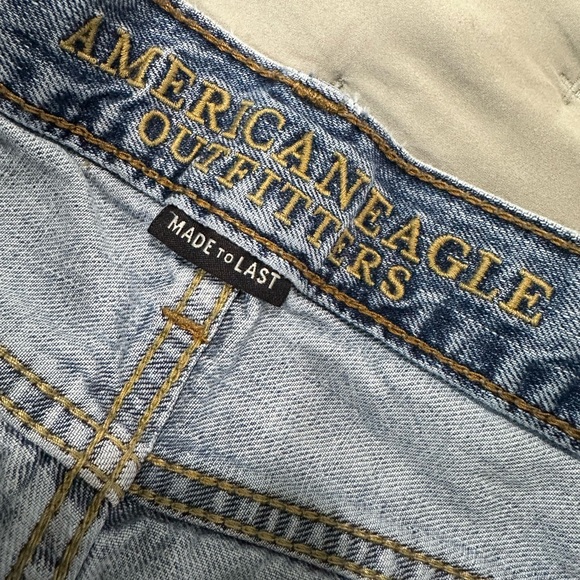 American Eagle Outfitters Light and Dark Blue Jeans 29x34 - Picture 8 of 8